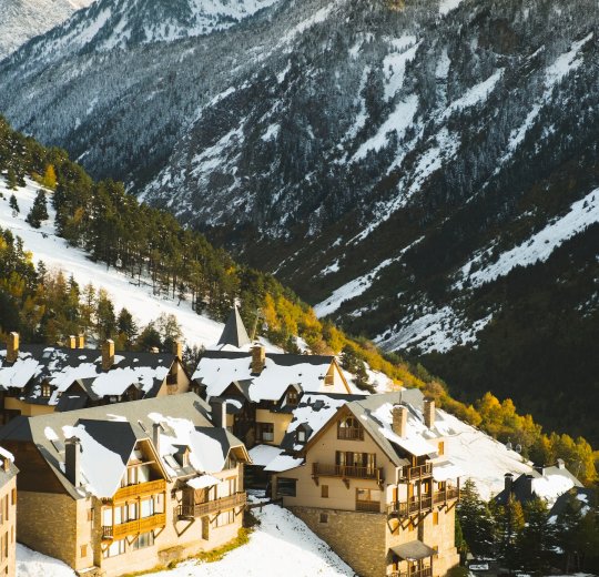 Туры в Бакейра-Берет 2025 - цены на путевки в Испанию из Москвы от туроператора «Пегас Туристик»