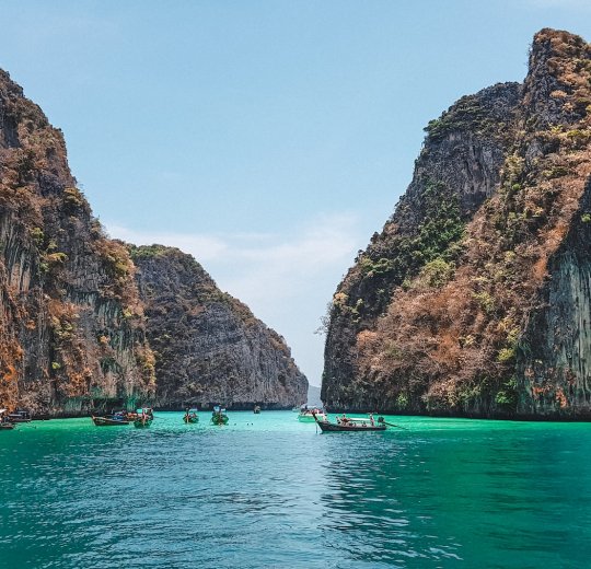 Туры на Пхи-Пхи 2025 - цены на путевки в Таиланд из Москвы от туроператора «Пегас Туристик» Туры на Пхи-Пхи 2025 - цены на путевки в Таиланд из Москвы от туроператора «Пегас Туристик»