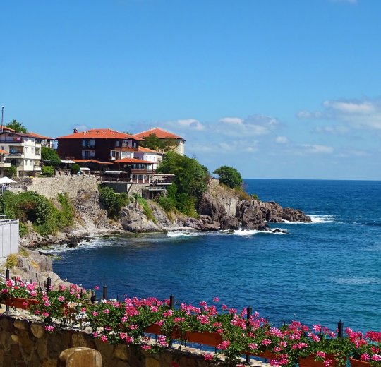 Туры в Созополь 2025 - цены на путевки в Болгарию из Москвы от туроператора «Пегас Туристик» Туры в Созополь 2025 - цены на путевки в Болгарию из Москвы от туроператора «Пегас Туристик»