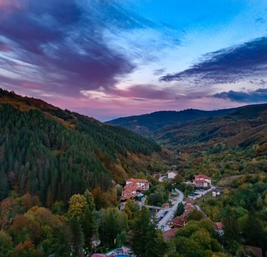 Туры в Пампорово 2025 - цены на путевки в Болгарию из Москвы от туроператора «Пегас Туристик» Туры в Пампорово 2025 - цены на путевки в Болгарию из Москвы от туроператора «Пегас Туристик»